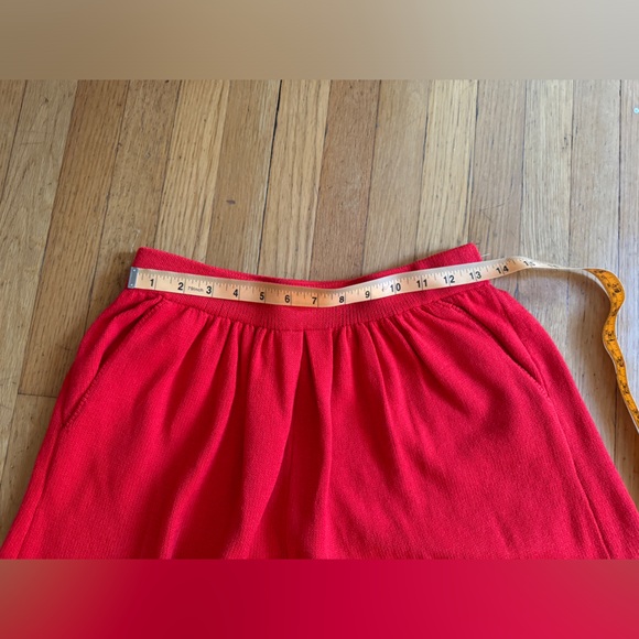 Vintage St John Red Santana Knit Slouchy Shorts Sz 10 - Picture 6 of 10